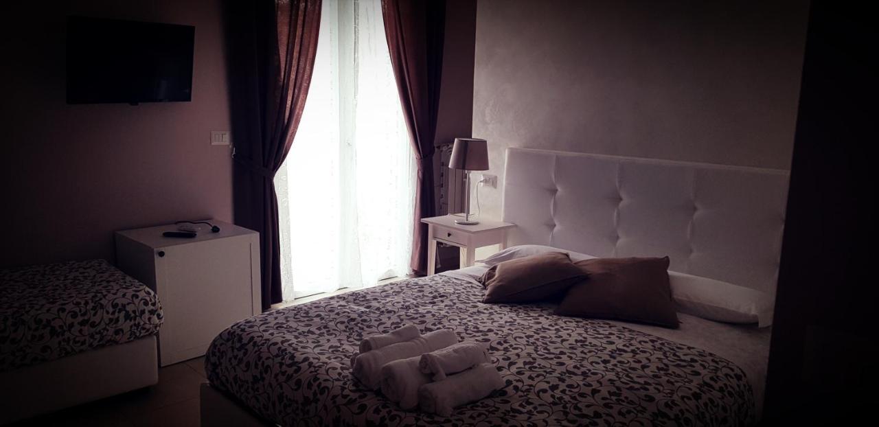 Home Sweet Home Scerne Buitenkant foto